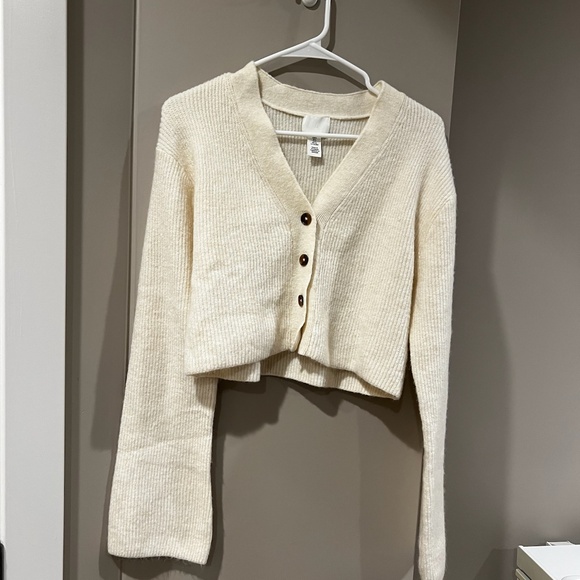 Cream Cropped Cardigan - Picture 3 of 4